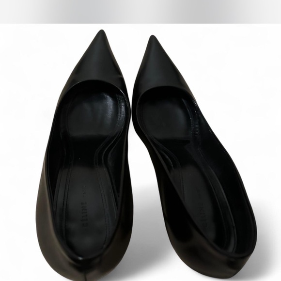 Celine Classic Black Heels - Picture 7 of 9